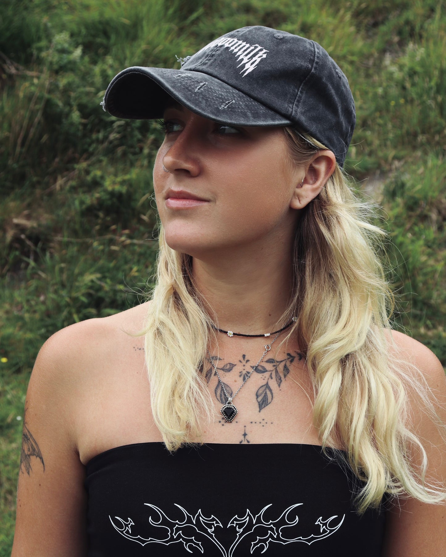DISTRESSED - Cap (Washed Black & Baby Pink)