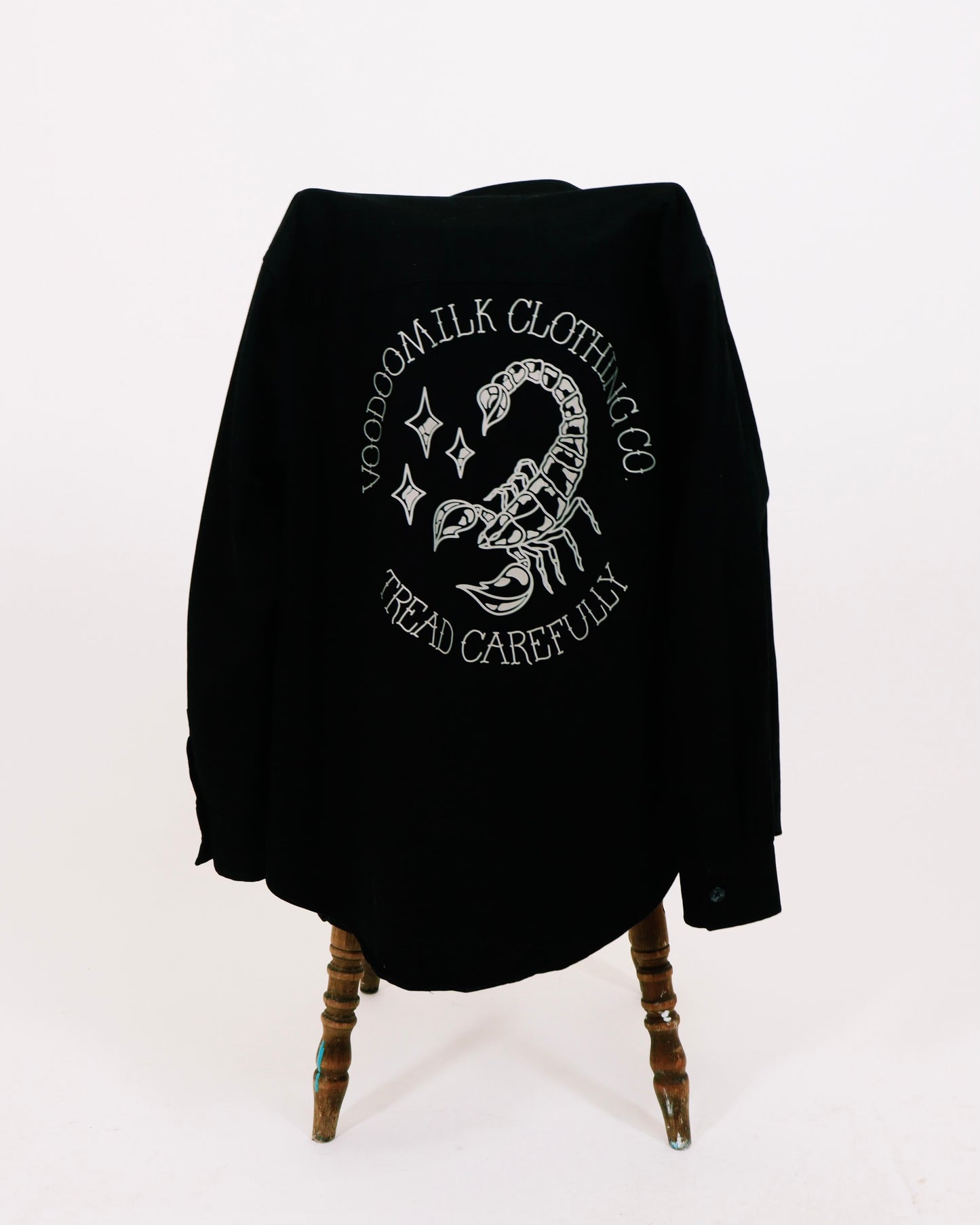 TREAD CAREFULLY - Heavyweight Overshirt (Black)