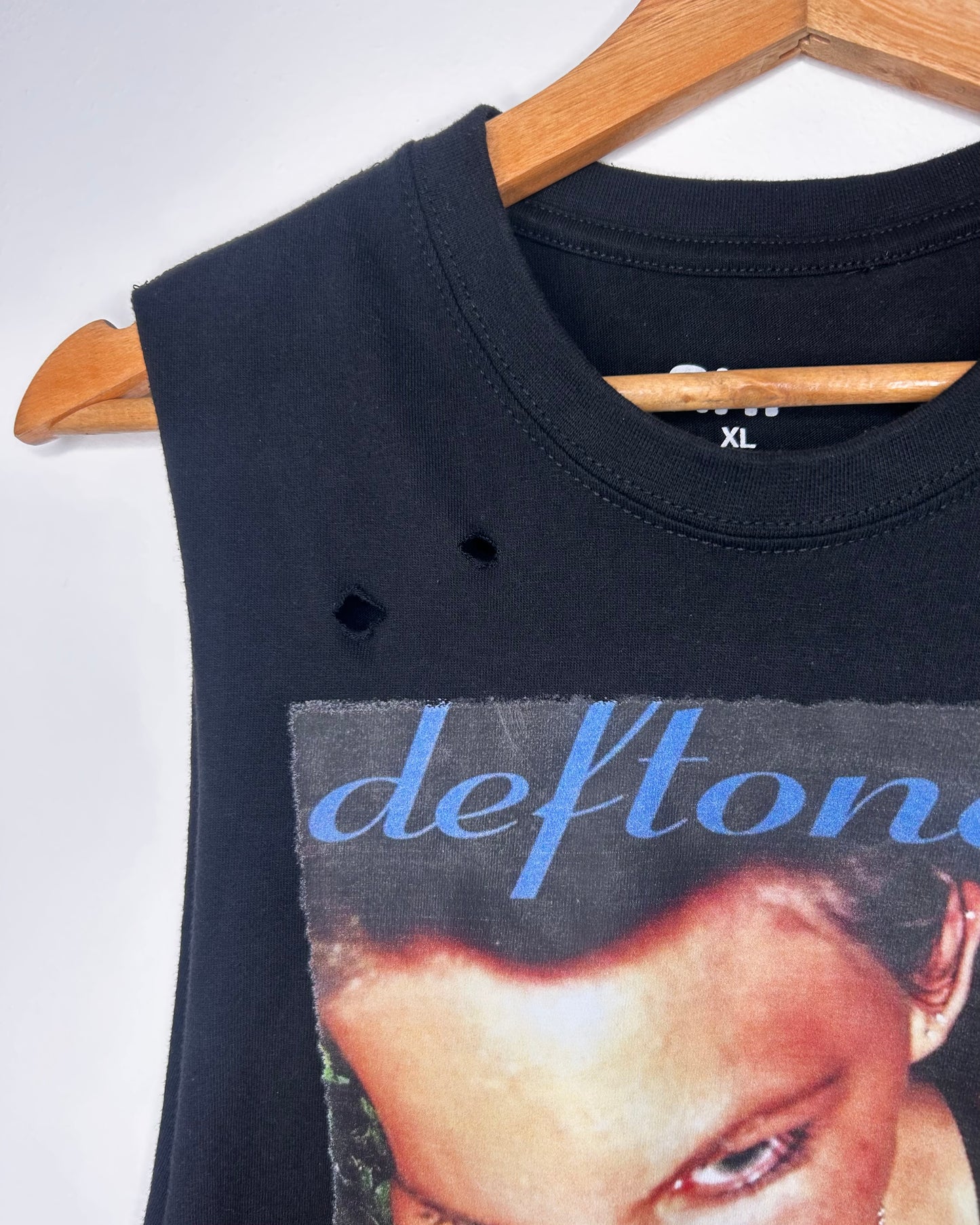 DEFTONES CROP